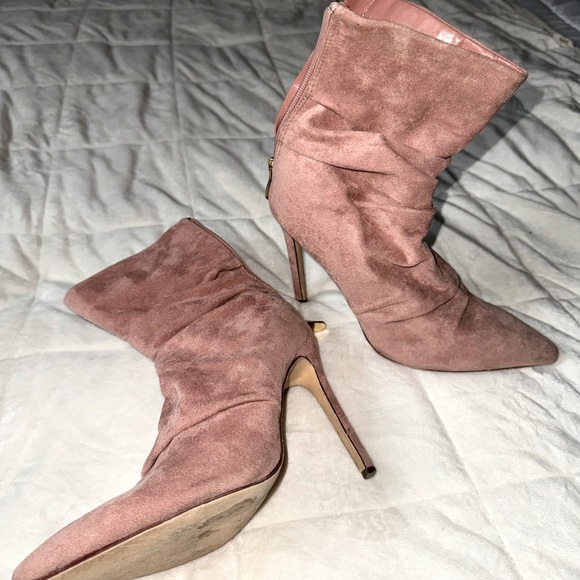 FASHION NOVA Pink High heel boots, zip up, size 8. - Picture 2 of 2